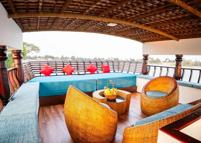 Why Not Houseboat